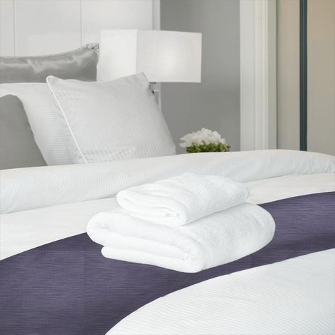 Halo Wineberry Bed Runner