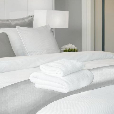 Kiloran Bright White Bed Runner