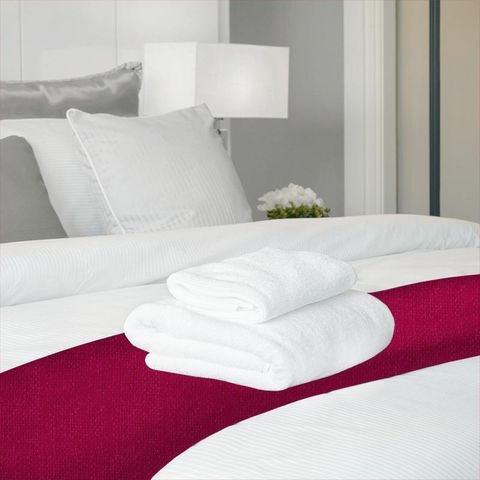 Kiloran Crimson Bed Runner