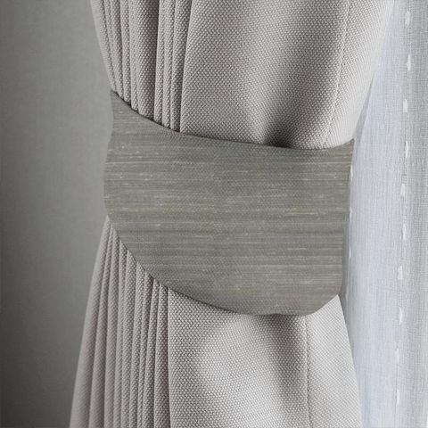 Komodo Silk Star Tieback