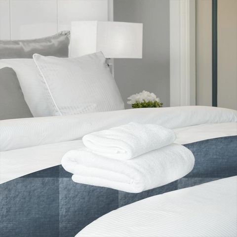 Allure Mineral Bed Runner