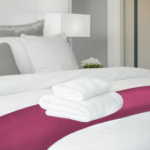 Alora Fuchsia Bed Runner