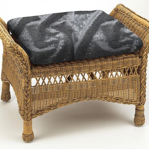 Zinc Dove Box Cushion