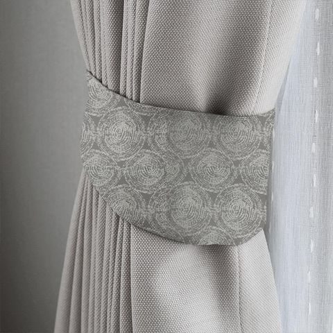 Circa Pebble Tieback