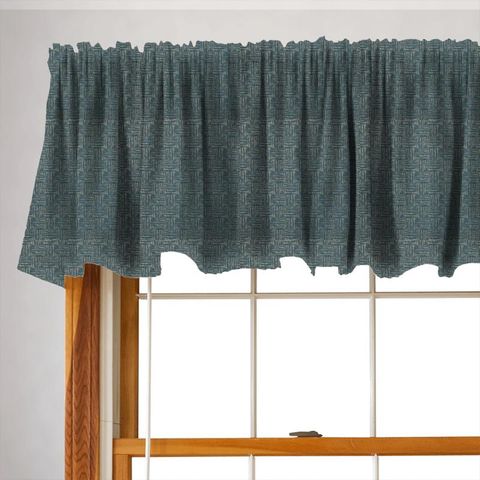 Cubic Peacock Valance