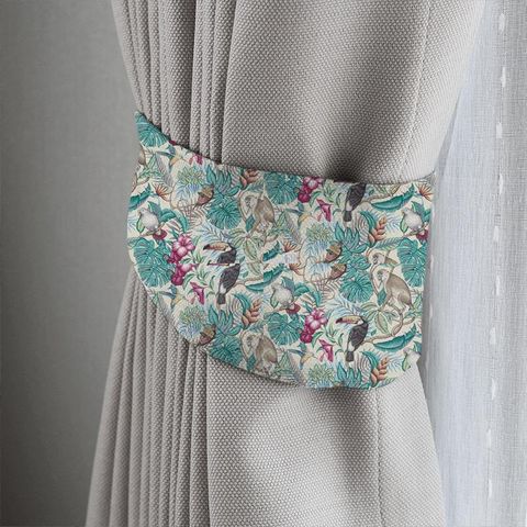 Rain Forest Cassis Tieback