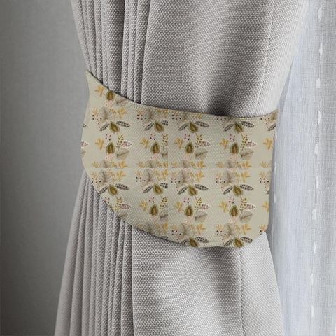 Serengeti Cranberry Tieback