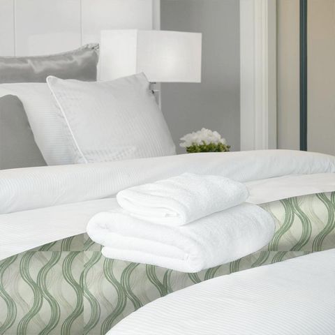 Naomi Mint Bed Runner