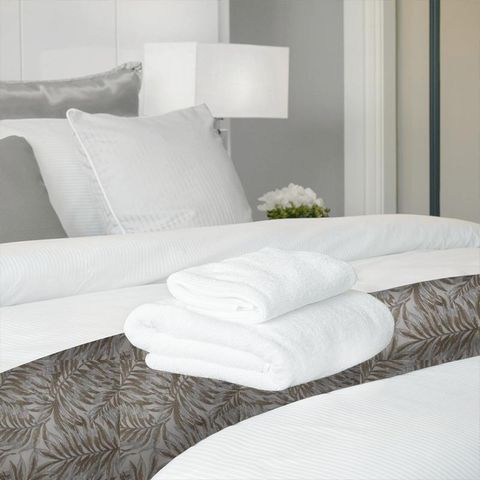 Fantasy Pebble Bed Runner