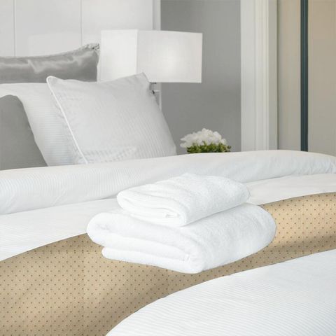Verona Honey Bed Runner