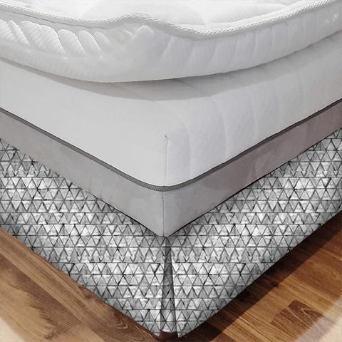 Design 7 Graphite Bed Base Valance
