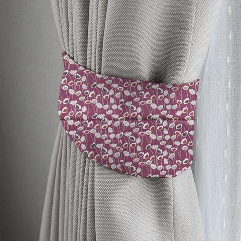 Clara Very Berry Tieback