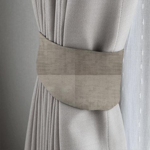 Dakota Putty Tieback