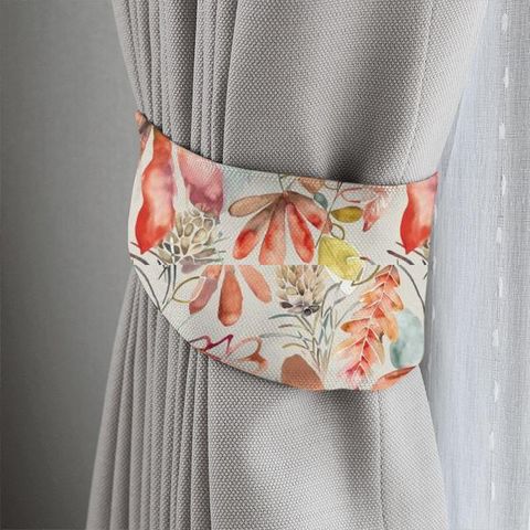 Conifer Cinnamon Tieback