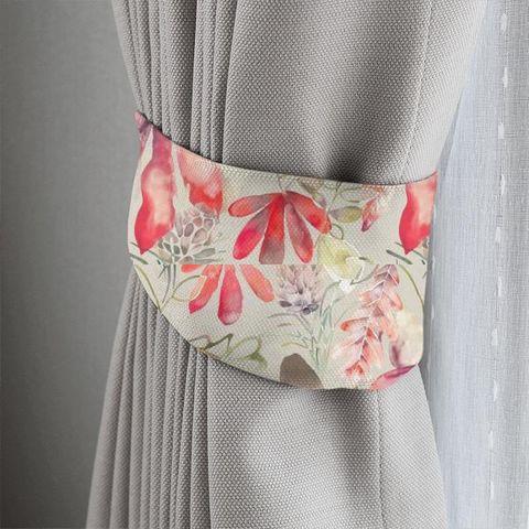 Conifer Red/Nut Tieback