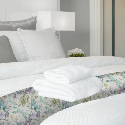 Volatus Capri Bed Runner