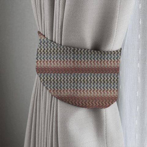 Roscoe Vivacious Tieback