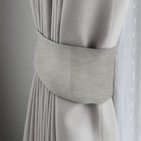 Tussah Carbon Tieback