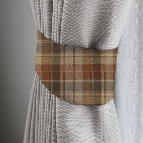 Snowshill Red Earth Tieback