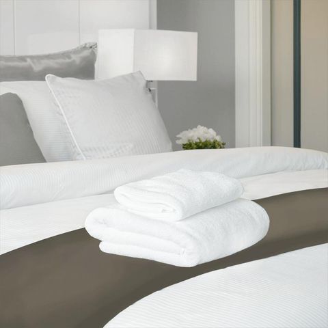 Renzo Mocha Bed Runner