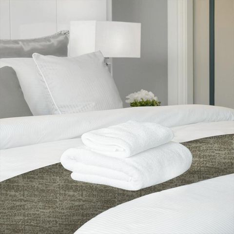 Viento Taupe Bed Runner